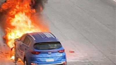 الحماية المدنية تسيطر على حريق سيارة بحدائق الأهرام