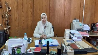 عميد ووكلاء ألسن عين شمس ينعون المترجم الرئاسي السابق 