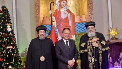 كرم جبر يهنىء البابا تواضروس بعيد القيامة المجيد