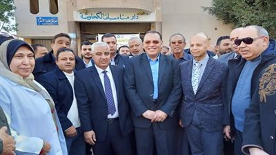 محافظ الشرقية يتابع نقل الخدمات الطبية من وحدة الصالحية القديمة