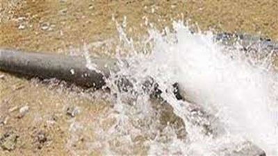 كسر مفاجيء في ماسورة مياه بحي وسط في الإسكندرية