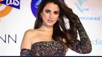 الفنانة القديرة والانسانة الجميلة.. درة تنعى الفنانة مها أبو عوف