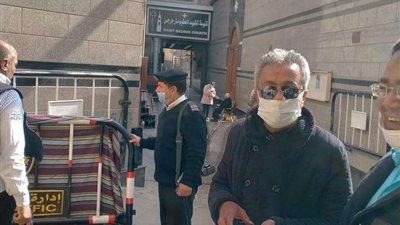 وكيل وزارة الصحة يتابع تطعيم الأقباط بكنائس قنا