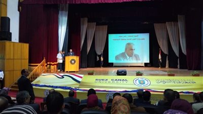 مُدرس بمعهد الكبد القومي يلقي كلمة في فعاليات منتدى شباب العالم بشرم الشيخ