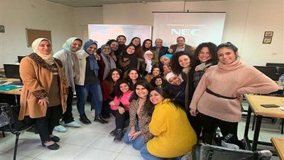 بالصور| قسم اللغة الفرنسية بألسن عين شمس يطور مقرر 