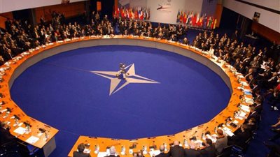 الناتو قادرون على تحريك 40 ألف جندى للتدخل السريع على حدود أوكرانيا