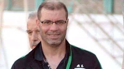 نصر حسين داي الجزائري يدرس إقالة مدربه