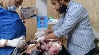 ولد و4 بنات.. سيدة تضع 5 توائم في أسيوط