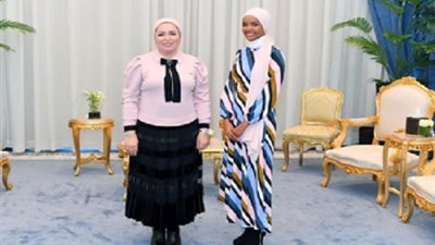 قرينة الرئيس: سعدت بلقاء حليمة آدن وهنأتها بنجاحها في مجال الأزياء