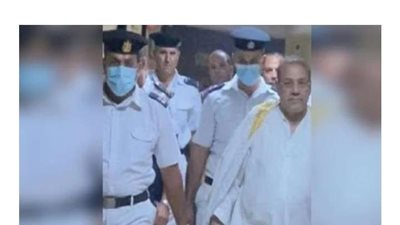 وصول حسن راتب وعلاء حسانين لمحكمة العباسية لنظر أولى جلسات محاكمتهما