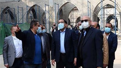 رئيس الوزراء يتابع موقف تطوير منطقة سور مجرى العيون