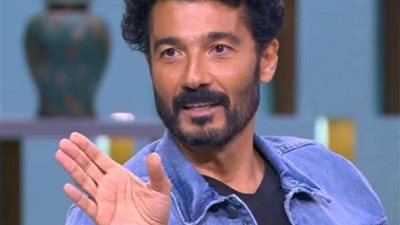 خالد النبوي يتحول لشخصية الرئيس الراحل أنور السادات