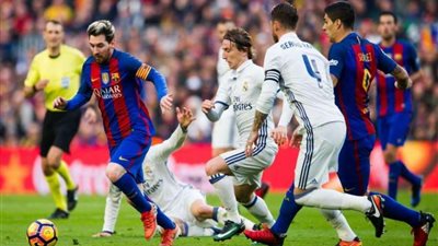 بث مباشر.. مباراة برشلونة وريال مدريد في 