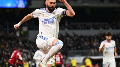 أول تعليق من كريم بنزيما بعد وصوله للهدف رقم 300 مع ريال مدريد