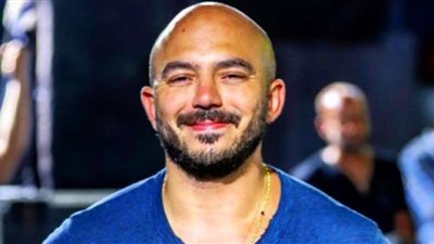 محمود العسيلي يكشف أحدث أعماله الفنية