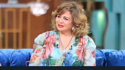 إلهام شاهين توجه رد عنيف لمجدي البيلي بعد إعتراضه على تكريمها