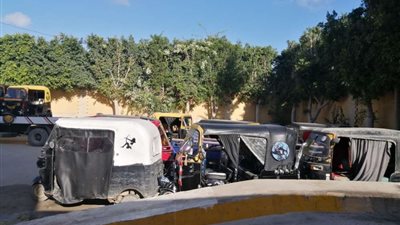 محافظ مطروح حملات مكبرة  لضبط الشارع والقضاء على  ظاهرة التوك توك