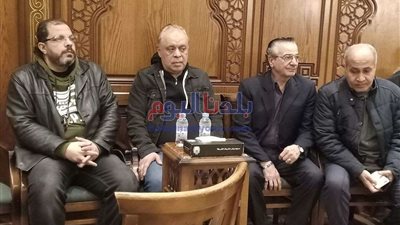 إقبال ضعيف لنجوم الفن بعزاء حسن عفيفي (صور)