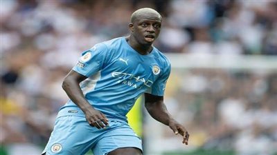 السلطات البريطانية أطلقت سراح لاعب مانشستر سيتي