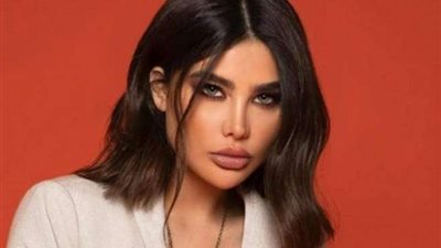 إنجي خوري تتجاهل الفيديو الفاضح بصورة جريئة