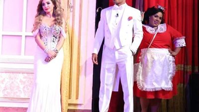 برفقة روجينا وهنا الزاهد.. محمد رمضان يشوق جمهوره لمسرحية 