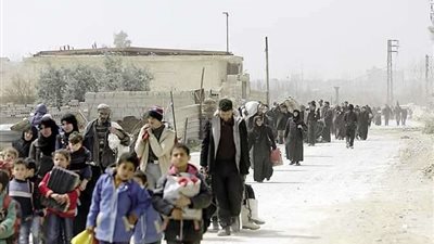 موجات النزوح تتصدر المشهد.. أعداد قتلى وجرحى 