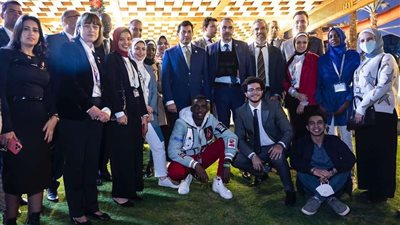 وزير الرياضة يلتقي بالشباب سفراء البرامج المدعومة من اليونيسيف