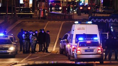 شاهد.. مجهول يفتح النار وسط موسكو وسقوط مصابين