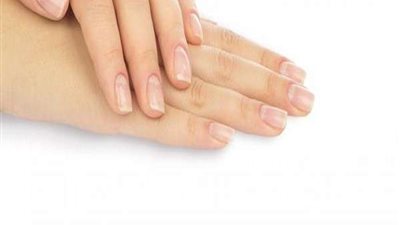 بالتفاصيل.. بماذا يخبرك لون أظافرك؟
