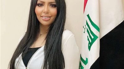 الشاعرة رنين تبوني: سعيدة بوجودي ضمن لجنة الشعر العربي بتونس