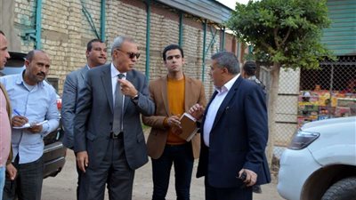 محافظ القليوبية يوجه بحل مشاكل المواطنين بمدن المحافظة