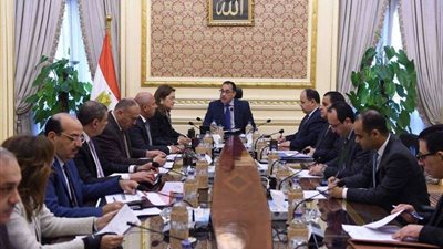 رئيس الوزراء يتابع خطة إعادة هيكلة الهيئة القومية للسكة الحديد