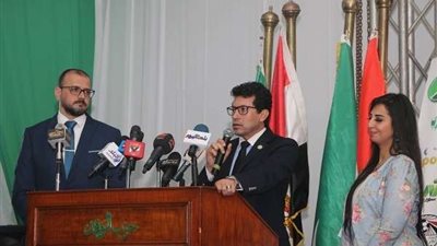 أشرف صبحي: الوفد يبذل جهدًا كبيرًا في المجال الرياضي