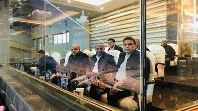 حسام البدري يشاهد لقاء الزمالك وسموحة من استاد القاهرة