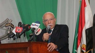 كمال درويش: تكريم الوفد للمتميزين رياضيًا تكريس لدوره البناء