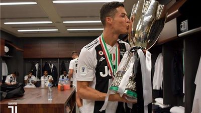 يوفنتوس يعلن خوض مباراة السوبر الإيطالي أمام لاتسيو بقميص عربي