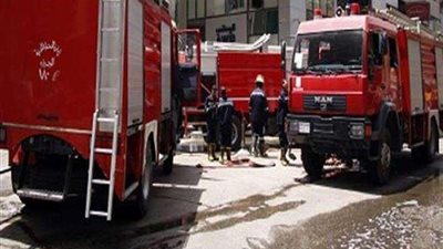 سيارتين إطفاء للسيطرة على حريق هائل بمنطقة الدهار في الغردقة