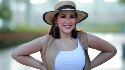«مش هبطل أحلم».. أسما شريف تشارك متابعيها فيديو تحفيزي.. شاهد