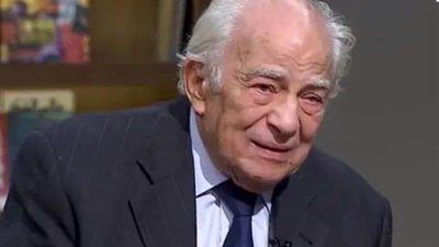 كلاكيت ثاني مرة.. إصابة الفنان رشوان توفيق بكورونا