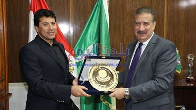 محافـظ المنوفية ووزير الشباب يلتقيا أعضاء مجلس النواب لبحث عدد من الملفات