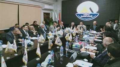 بدا مؤتمر تحالف الأحزاب المصرية برئاسة المهندس تيسير مطر