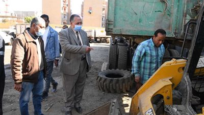 بتكليف من محافظ قنا.. السكرتير العام يقود حملة نظافة موسعة فى مركز قوص