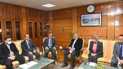 جامعة أسيوط تفتتح فرع جديد لمتابعة الأعمال البحثية