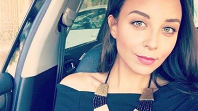 مريم الخشت تفاجئ جمهورها بصورة من طفولتها