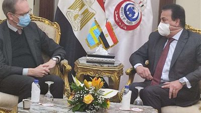عبد الغفار يستقبل السفير السويدي لدى مصر لتعزيز سبل التعاون في القطاع الصحي