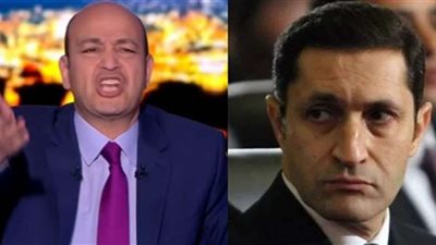 علاء مبارك يفتح النار على عمرو اديب.. «من عاش بوجهين مات لا وجه له»