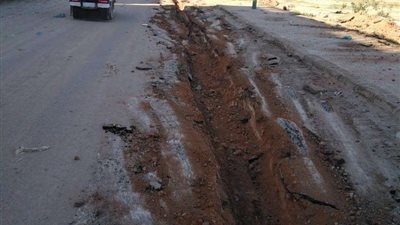 محافظ مطروح يتابع أعمال رصف وتطوير شوارع المحافظة