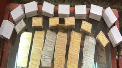 إحباط محاولة تهريب 984 كارت ذهب و فضه بمنفذ السلوم