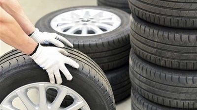 القبض على مدير مخزن إطارات سيارات مقلدة بأبو النمرس