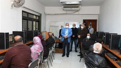 سكرتير المحافظة يتابع الدورة التدريبية لـ تعلم أساسيات التحول الرقمي بقنا